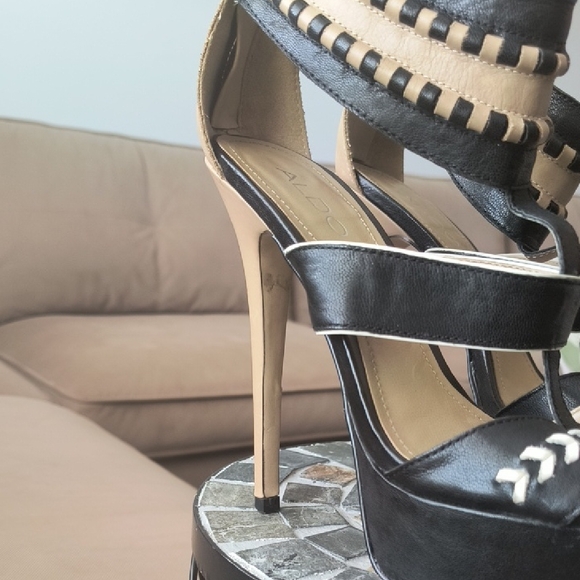 Aldo Black and Tan Heeled Sandals - Picture 3 of 4